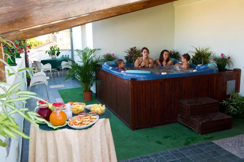 Hotel Verdemare Римини Экстерьер фото