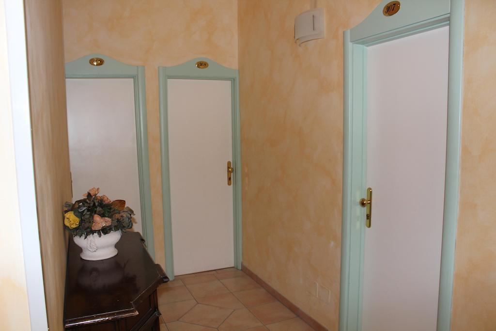 Hotel Verdemare Римини Экстерьер фото